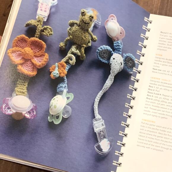 Itty Bitty Nursery Knitting Book Susan B Anderson Baby Patterns - Picture 9 of 12